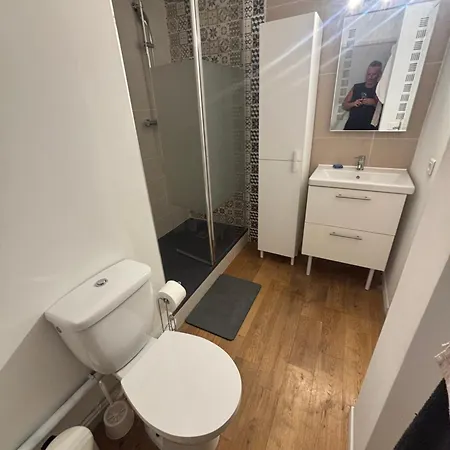 Appartement St Tropez Face A La , Magnifique T2 , Entierement Renove , Grande Terrasse , 2 Piscines , Magnifique A 2 Pas Du Port Et Du Centre Saint-Tropez